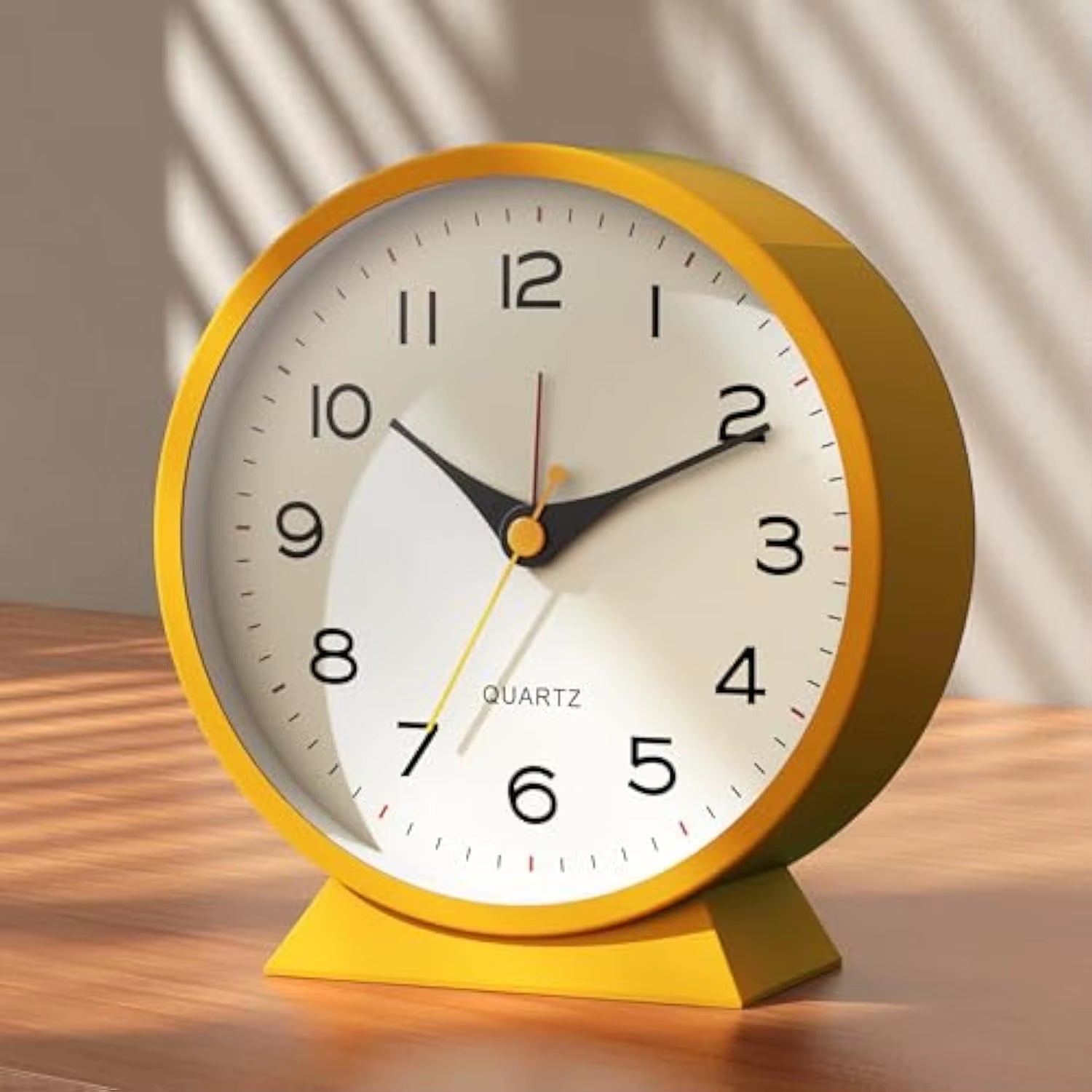 Analog Alarm Clock,Small Retro Desk Clock Battery Operated,Slient Metal Table Clock with Light for Living Room Decor,Bedroom
